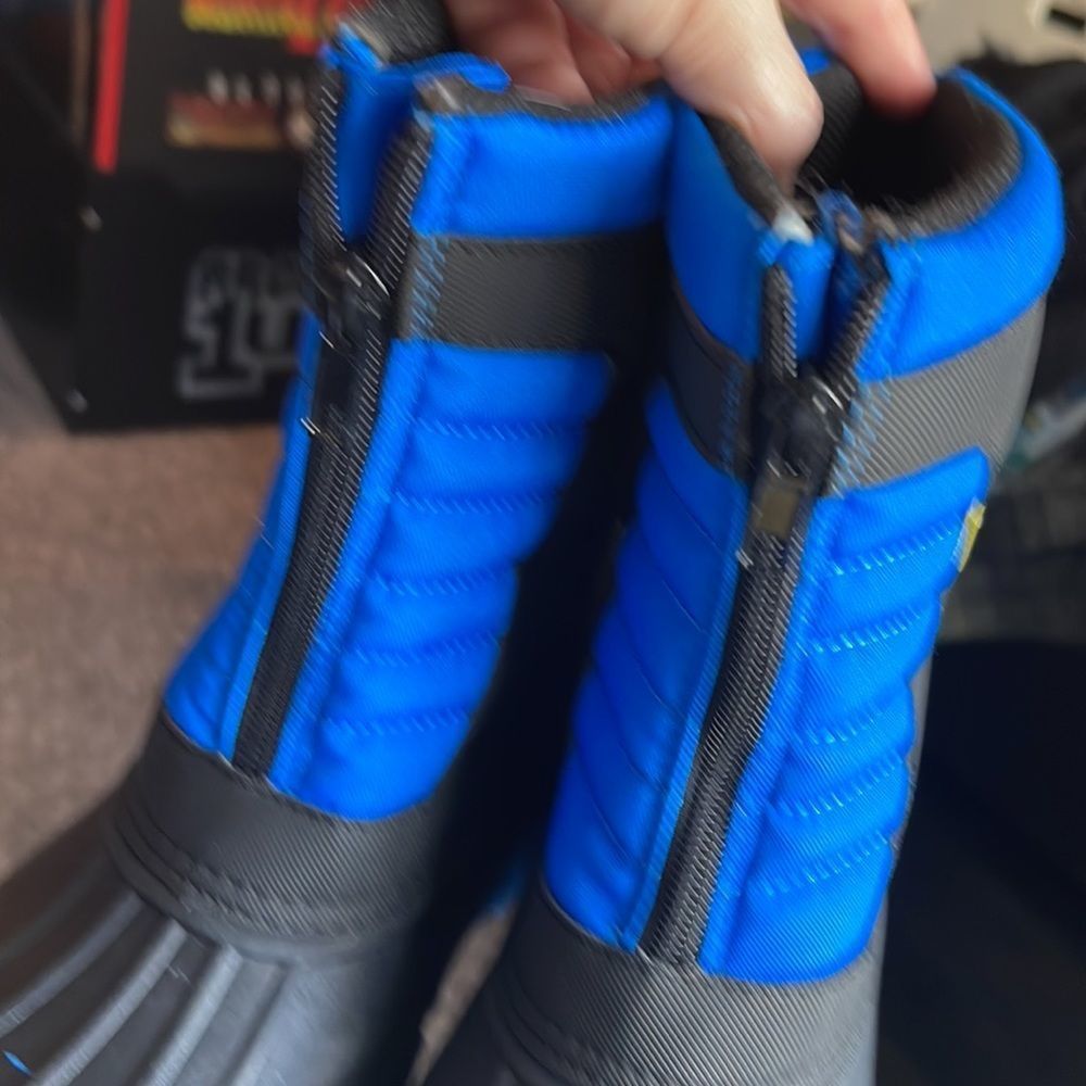 Arctic Shield Snow Boots Sz 5 Black Blue Zip Front - Picture 7 of 13